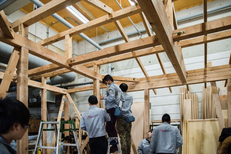 インテリアマイスター科